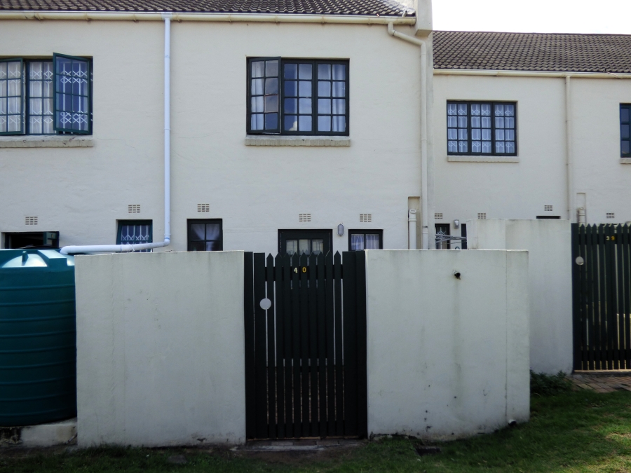 2 Bedroom Property for Sale in West Beach Eastern Cape